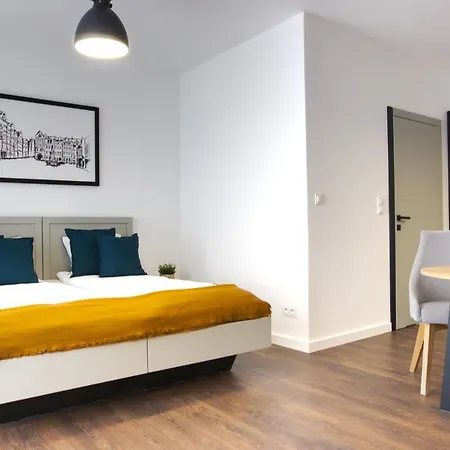 Apartment Essence Amber Poznan